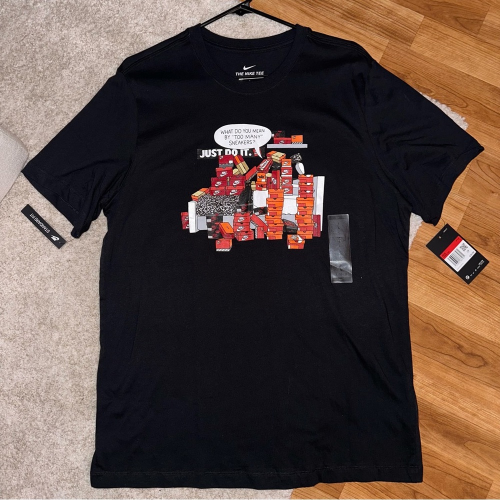 NIKE tee